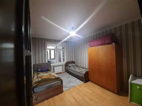 4 otaqlı köhnə tikili - Xətai r. - 95 m²