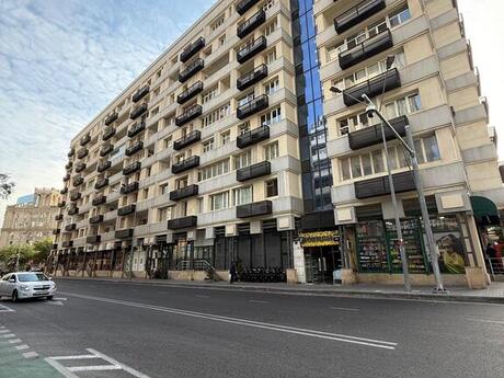 4 otaqlı köhnə tikili - 28 May m. - 120 m²