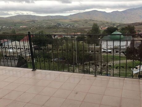 7 otaqlı həyət evi/bağ evi - Xızı - 360 m²