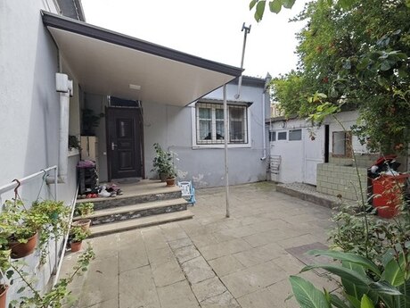 4 otaqlı həyət evi/bağ evi - Bakıxanov q. - 100 m²