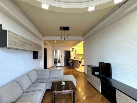 Объявление №5550108 - Баку, м. Элмляр Академиясы, 3-комн., 105 м², 10/19 этаж