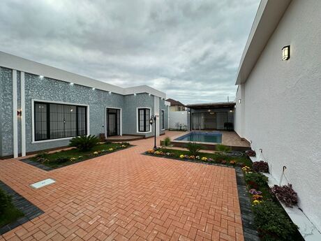 4 otaqlı həyət evi/bağ evi - Şüvəlan q. - 160 m²