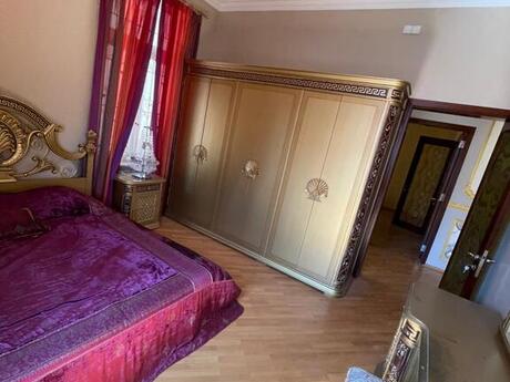 10 otaqlı həyət evi/bağ evi - Gənclik m. - 470 m²