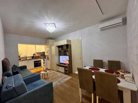 2 otaqlı köhnə tikili - Azadlıq Prospekti m. - 60 m²