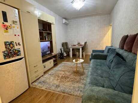2 otaqlı köhnə tikili - Azadlıq Prospekti m. - 60 m²
