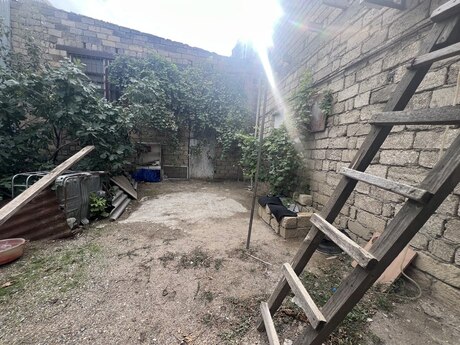 7-комн. дом/дача - пос. Ахмедлы - 200 м²