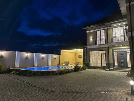 6 otaqlı həyət evi/bağ evi - Mərdəkan q. - 180 m²