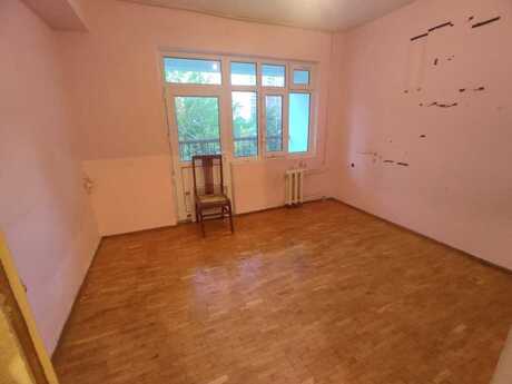 4 otaqlı köhnə tikili - Şah İsmayıl Xətai m. - 100 m²