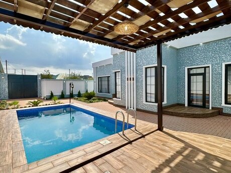 5 otaqlı həyət evi/bağ evi - Şüvəlan q. - 180 m²