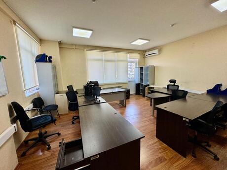 20 otaqlı ofis - 28 May m. - 860 m²