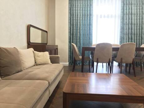 Elan №5557186 - Bakı, Ağ şəhər q., 3 otaqlı, 127 m², 3/7 mərtəbə