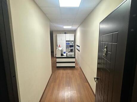 4-комн. офис - м. Нариман Нариманов - 150 м²