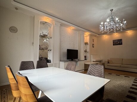 3 otaqlı yeni tikili - 28 May m. - 140 m²