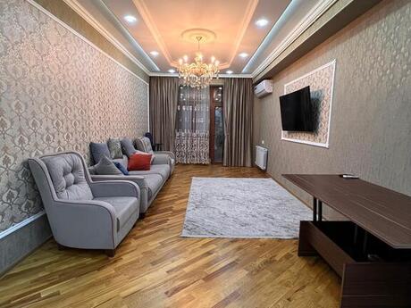 Elan №5558455 - Bakı, Şah İsmayıl Xətai m., 3 otaqlı, 115 m², 23/24 mərtəbə