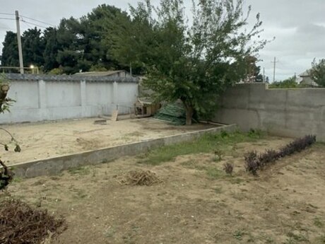 7 otaqlı həyət evi/bağ evi - Novxanı q. - 340 m²