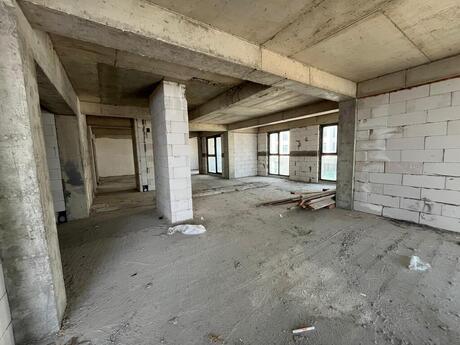 5 otaqlı yeni tikili - Bayıl q. - 358 m²