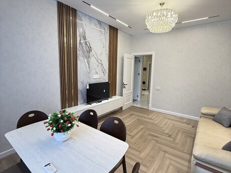 Аренда: 2-комнатная квартира, 70 м², Renessans Palace: 1 400 ₼/мес 3