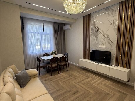 Аренда: 2-комнатная квартира, 70 м², Renessans Palace: 1 400 ₼/мес 2