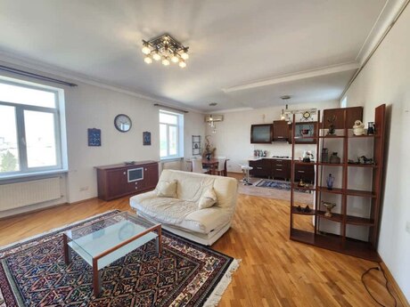 4 otaqlı mənzil, 200 m², Nəsimi: 450 000 ₼ 4