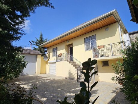 4 otaqlı həyət evi/bağ evi - Şağan q. - 160 m²