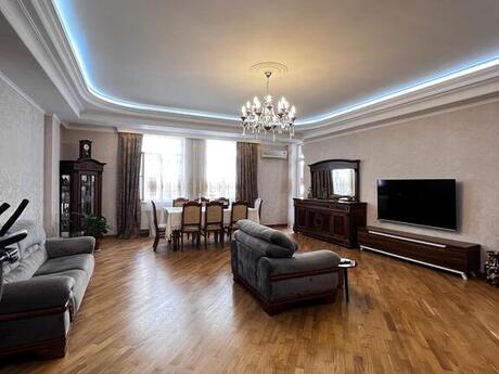 Elan №5562192 - Bakı, 28 May m., 3 otaqlı, 170 m², 9/14 mərtəbə
