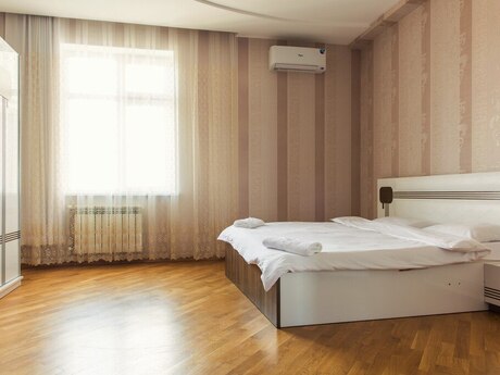 3-комн. новостройка - м. Ичеришехер - 135 м²