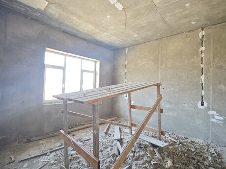 7 otaqlı həyət evi/bağ evi - Bakıxanov q. - 250 m²
