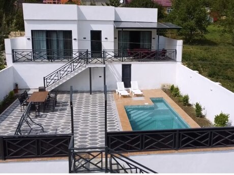 5 otaqlı həyət evi/bağ evi - Qusar - 100 m²