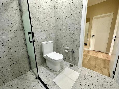 3-room apartment for rent, 95 m², 28 May: 90 ₼/mo 2