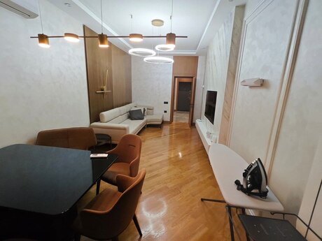 2 otaqlı yeni tikili - 28 May m. - 70 m²