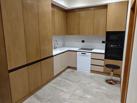 2 otaqlı yeni tikili - 28 May m. - 70 m²