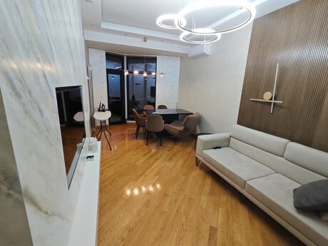 2 otaqlı yeni tikili - 28 May m. - 70 m²