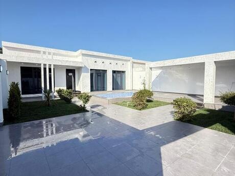 4 otaqlı həyət evi/bağ evi - Mərdəkan q. - 160 m²