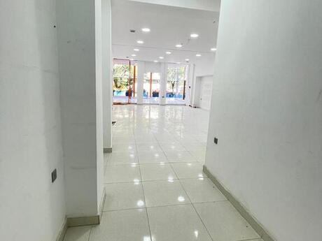 Obyekt - Xalqlar Dostluğu m. - 150 m²