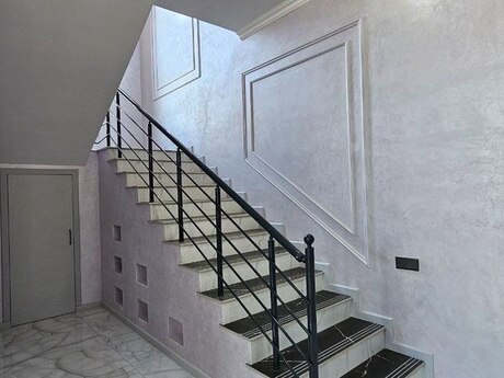 3 otaqlı həyət evi/bağ evi - Mərdəkan q. - 250 m²