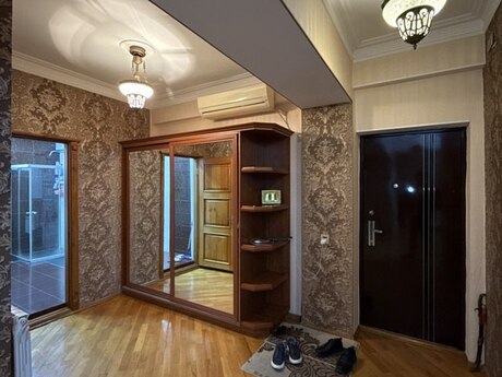 4 otaqlı köhnə tikili - Bayıl q. - 123 m²