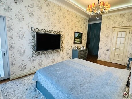 4 otaqlı yeni tikili - 28 May m. - 170 m²