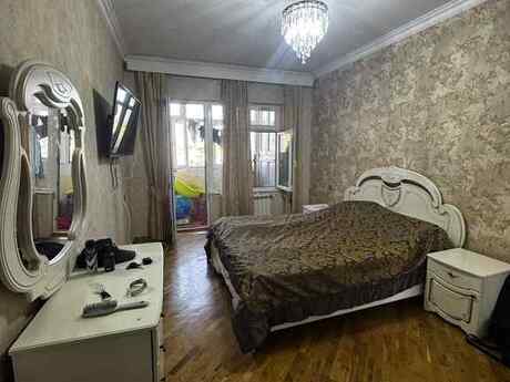 4 otaqlı köhnə tikili - Azadlıq Prospekti m. - 100 m²