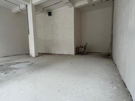 Obyekt - Ağ şəhər q. - 300 m²
