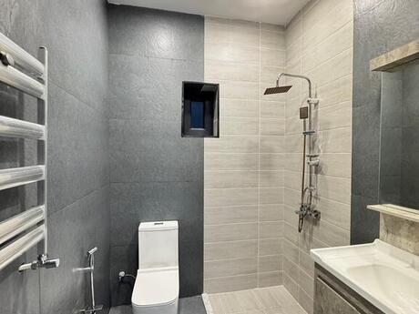 House with Garden, Villa For Sale