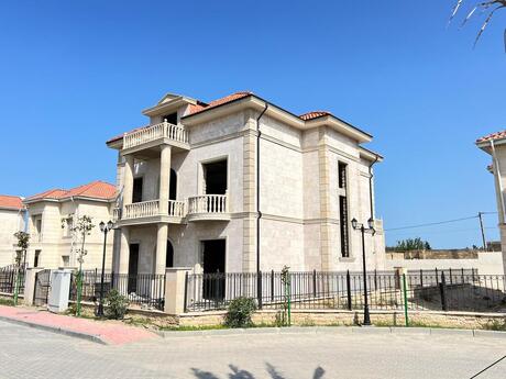 Объявление №5568241 - Баку, Сабунчинский  р., 10-комн., 430 м²