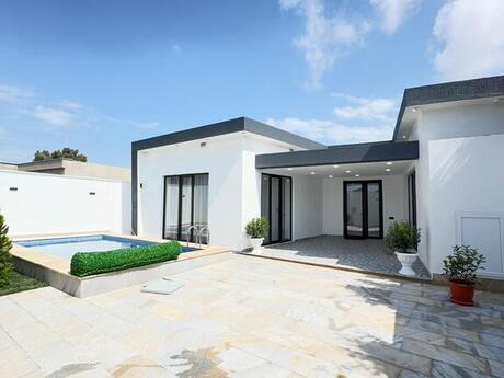 4 otaqlı həyət evi/bağ evi - Şüvəlan q. - 160 m²