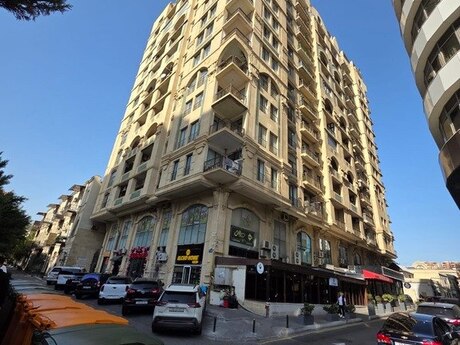 5 otaqlı yeni tikili - İçəri Şəhər m. - 330 m²