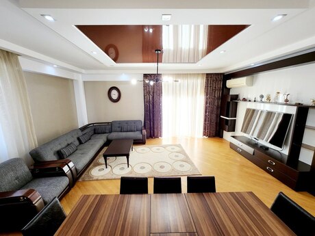3 otaqlı mənzil, 130 m², Nizami: 450 000 ₼ 2