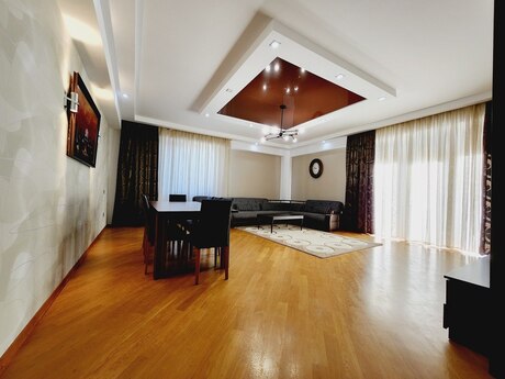 3 otaqlı mənzil, 130 m², Nizami: 450 000 ₼ 4