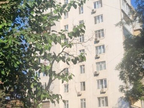 3 otaqlı köhnə tikili - 20 Yanvar m. - 80 m²