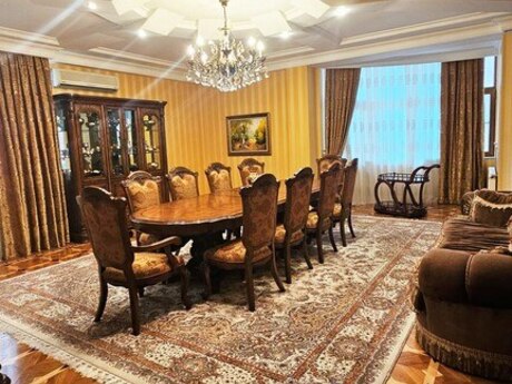Elan №5570977 - Bakı, 28 May m., 5 otaqlı, 245 m², 10/17 mərtəbə