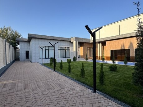 5 otaqlı həyət evi/bağ evi - Mərdəkan q. - 210 m²