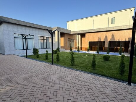 5 otaqlı həyət evi/bağ evi - Mərdəkan q. - 210 m²