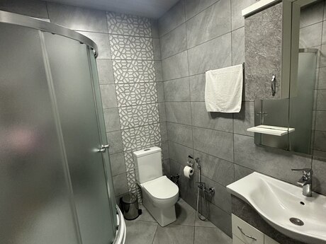 House with Garden, Villa For Sale